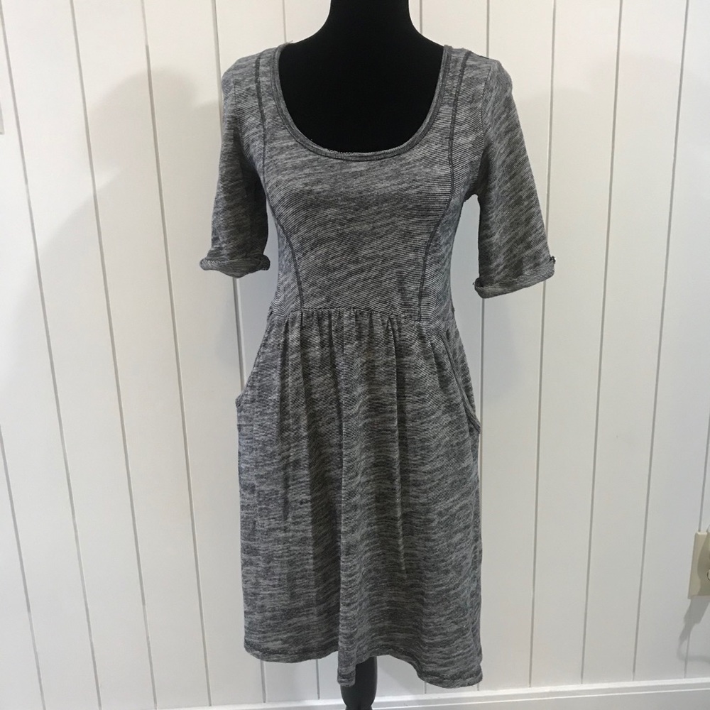 Anthropologie 3/4 sleeve scoop neck dress